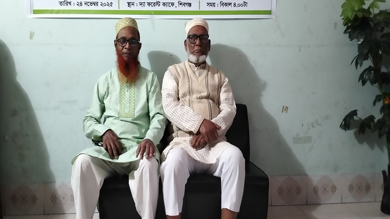 সাংবাদিকদের সাথে চাঁপাইনবাবগঞ্জ-১ আসনের বিএনপি প্রার্থী শাহজাহান মিয়ার মতিবিনিময়